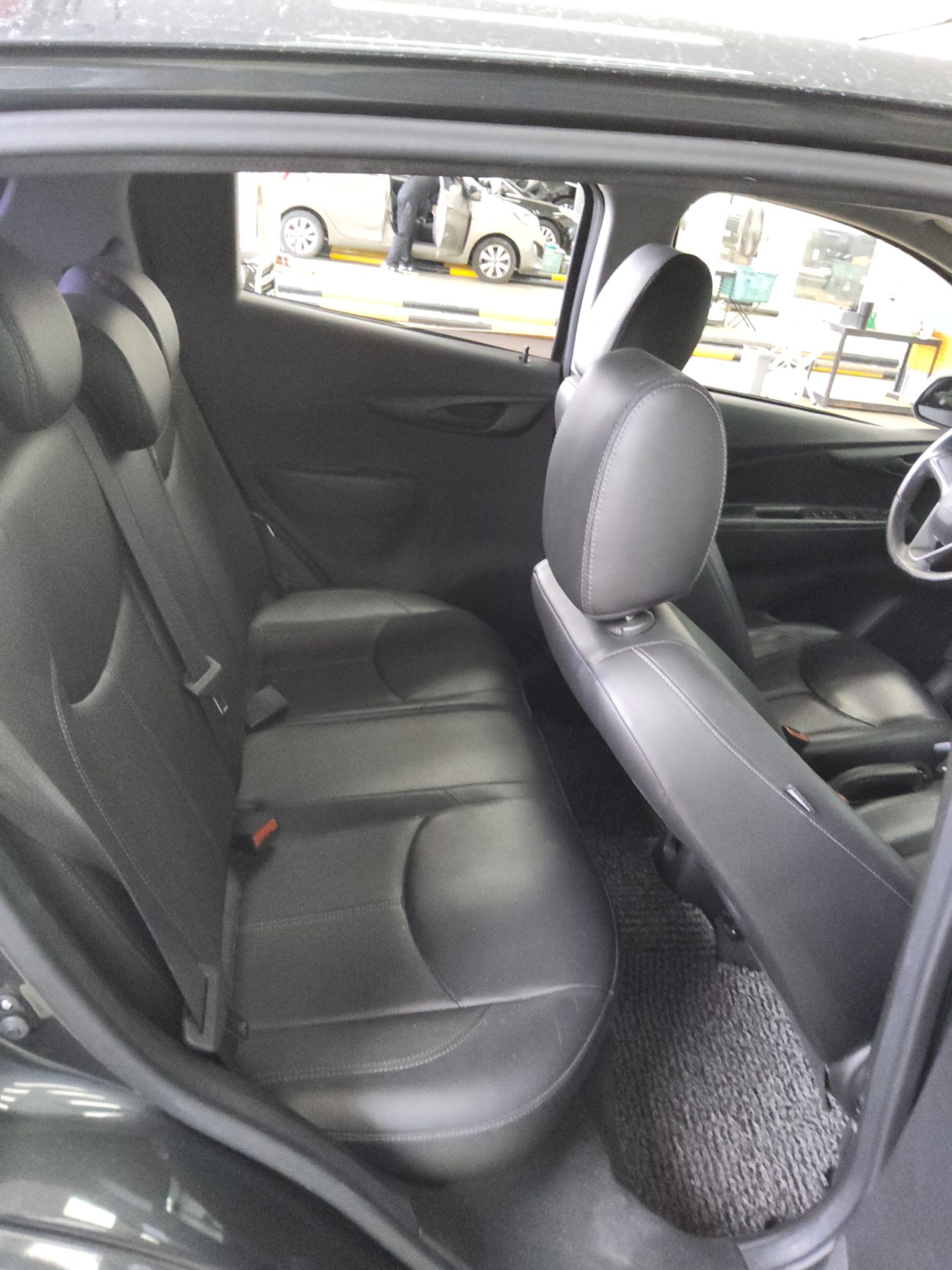 2017 - chevrolet spark