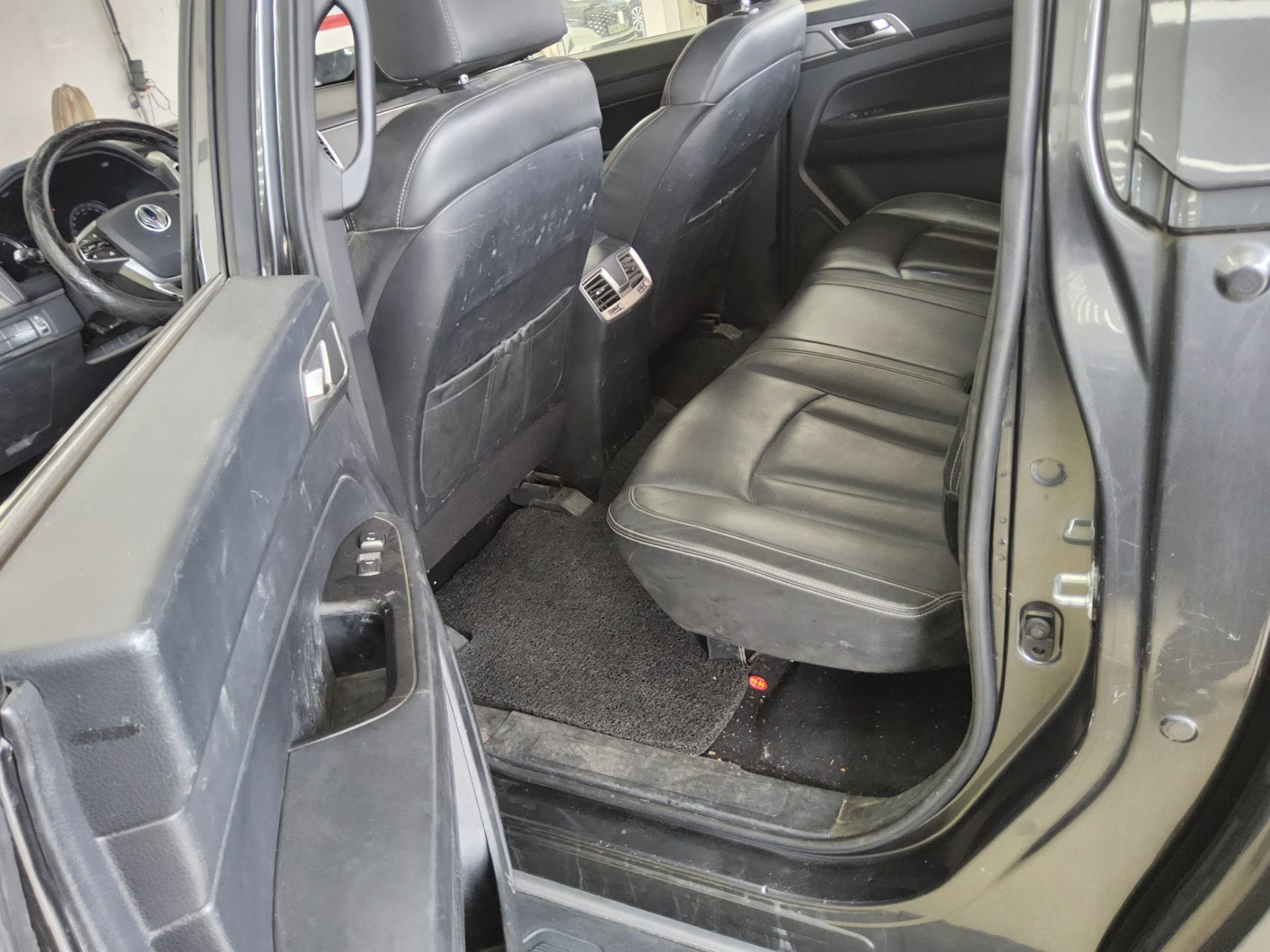 2019 - ssangyong rexton