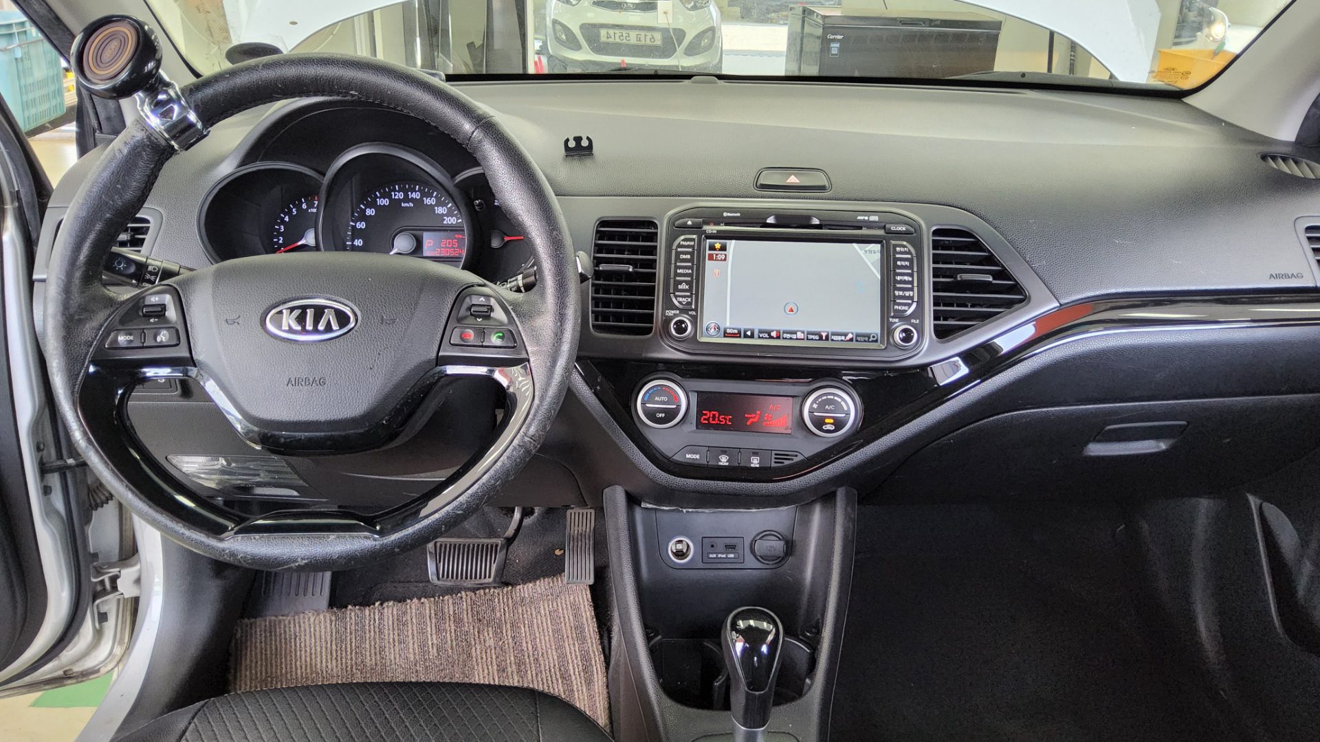 2012 - kia morning