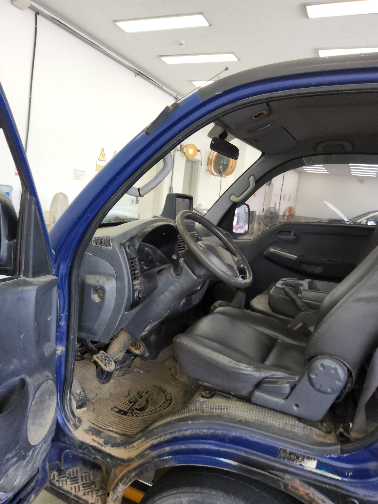 2012 - kia bongo
