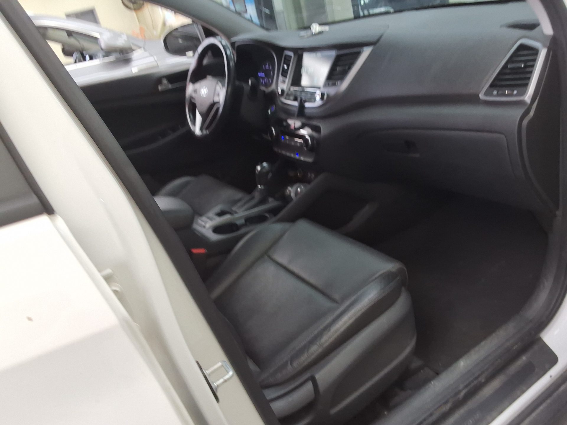 2018 - hyundai tucson