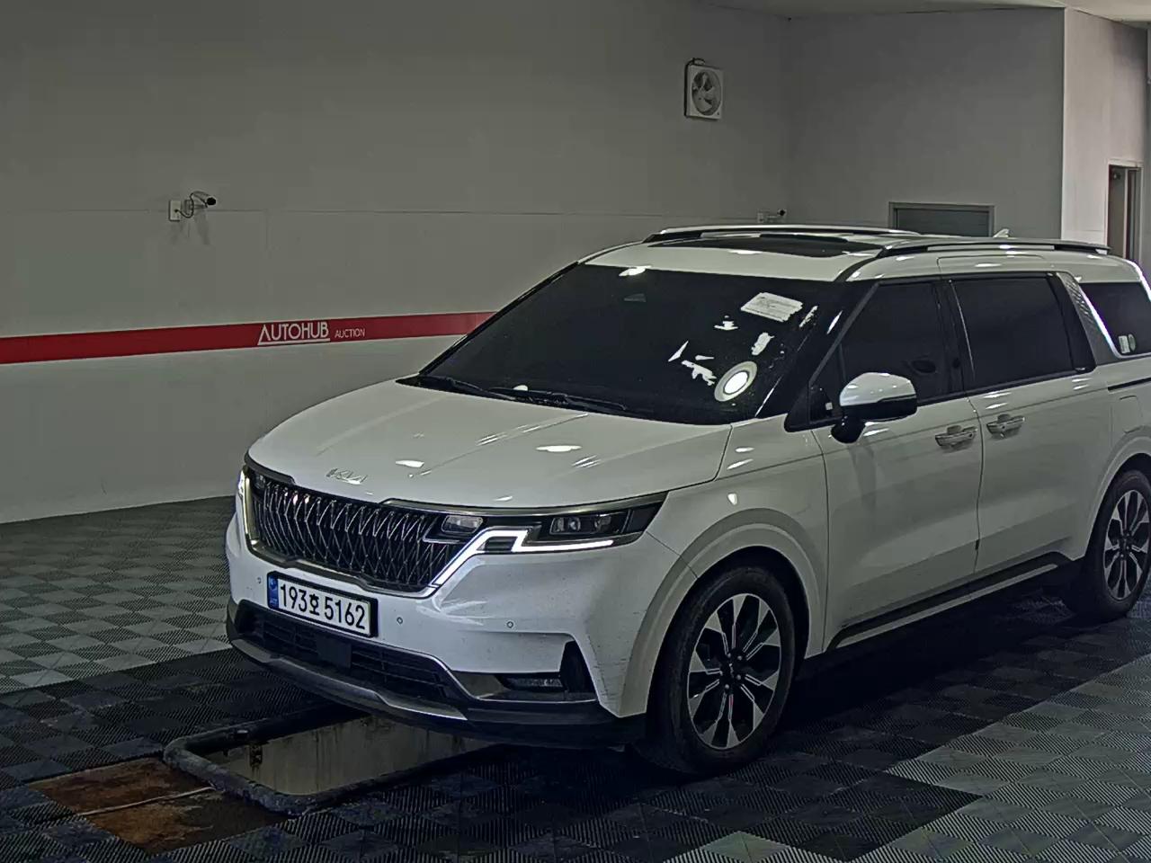 2023 - kia carnival