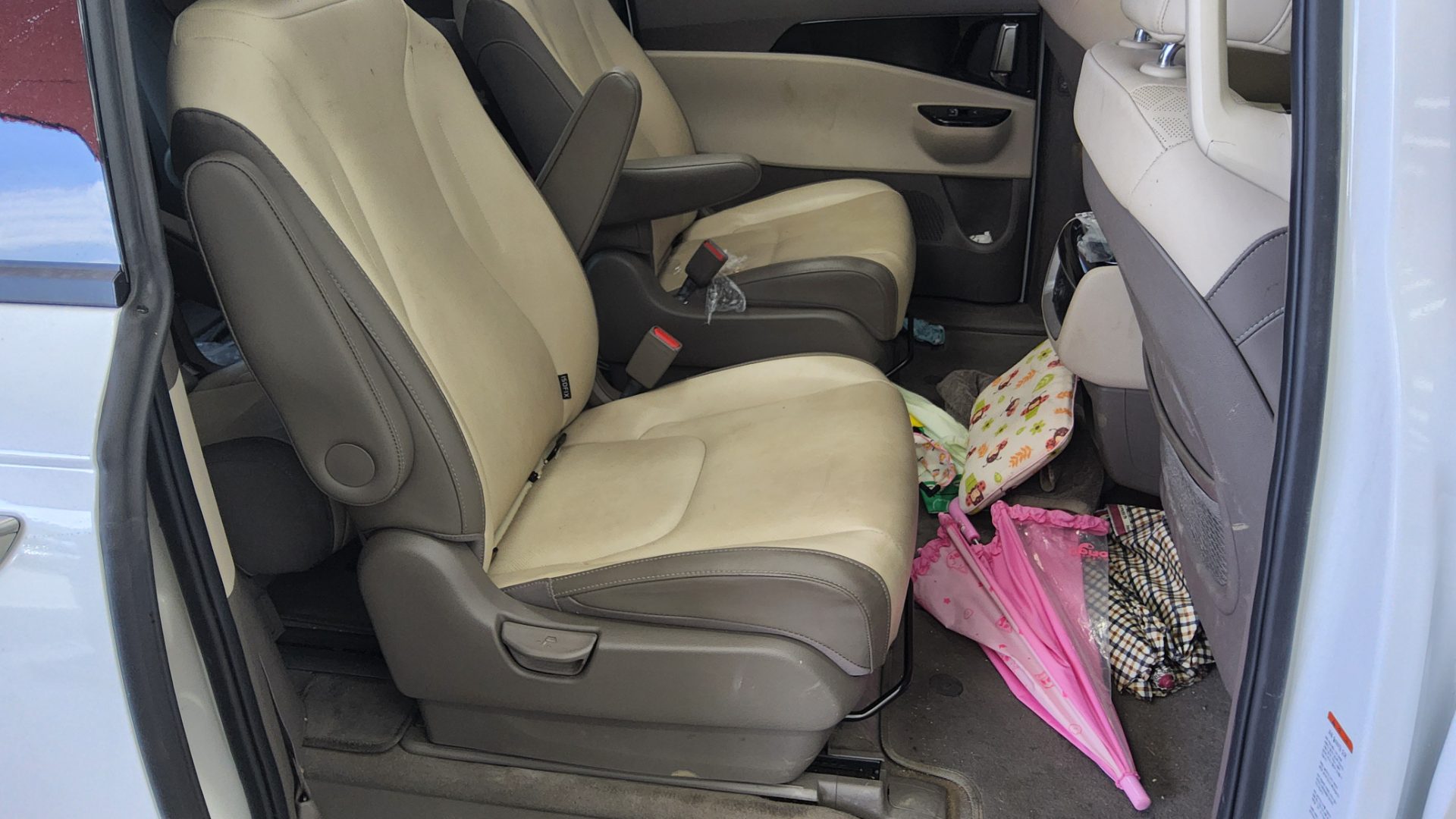 2023 - kia carnival