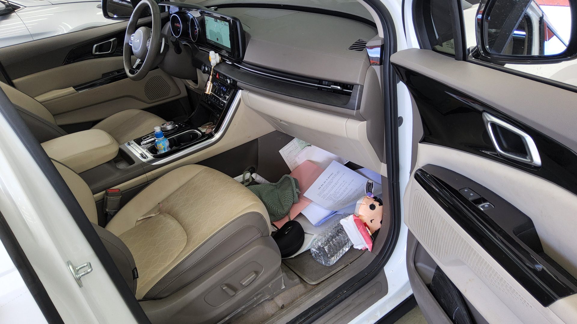2023 - kia carnival