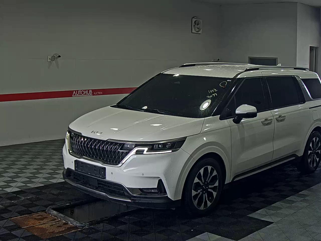 KIA CARNIVAL (KA4)
