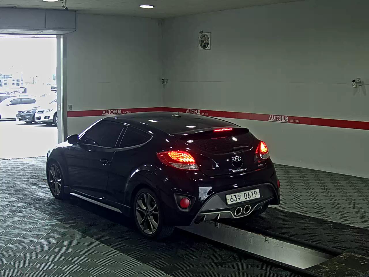 2016 - hyundai veloster