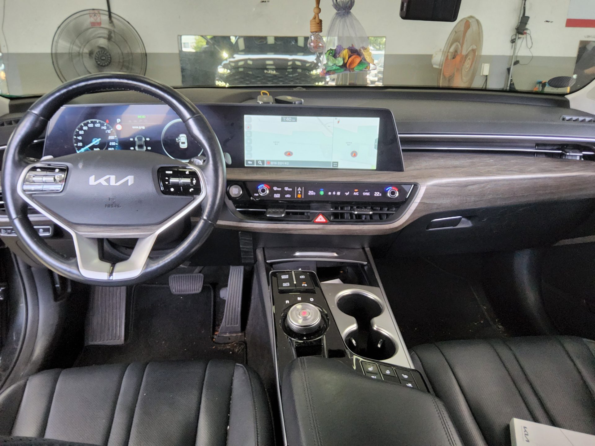 2023 - kia k8