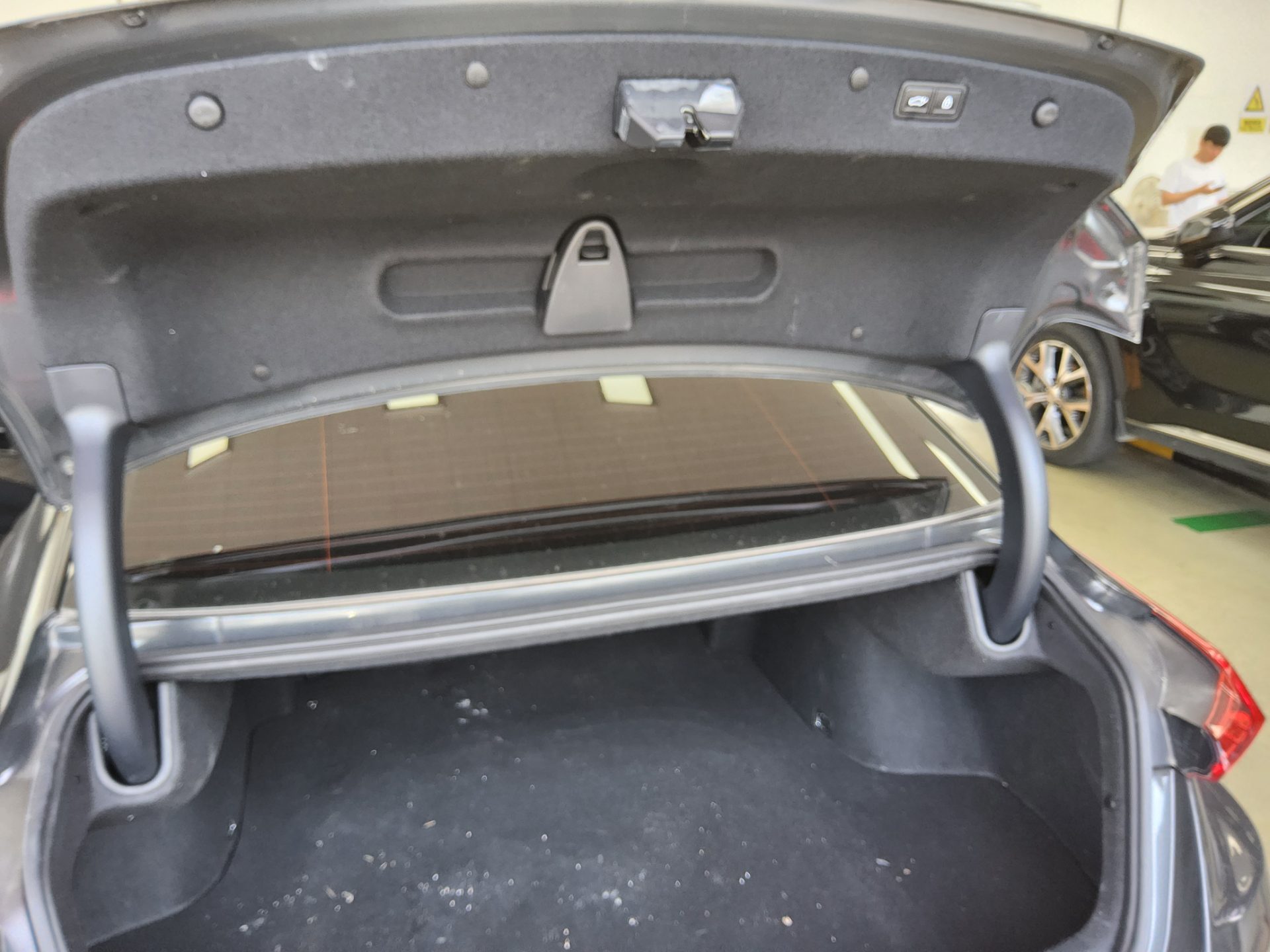 2023 - kia k8