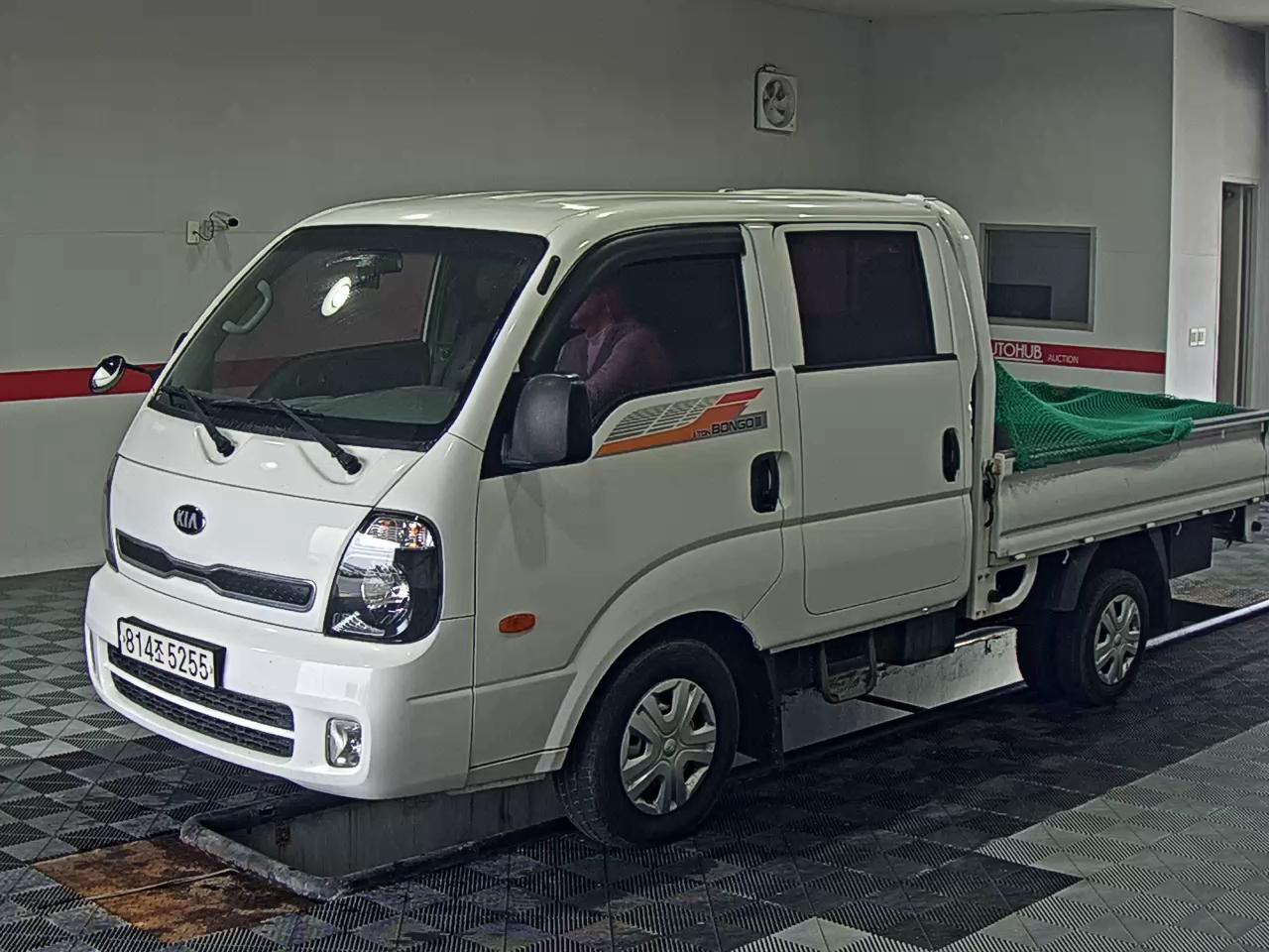 KIA BONGO III CARGO DOUBLE CAB EXTRA WHEELBASE