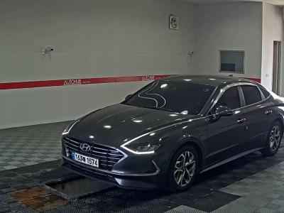 HYUNDAI SONATA (DN8)