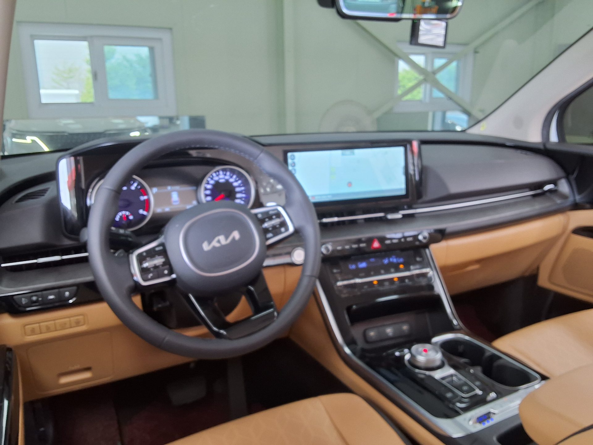 2023 - kia carnival