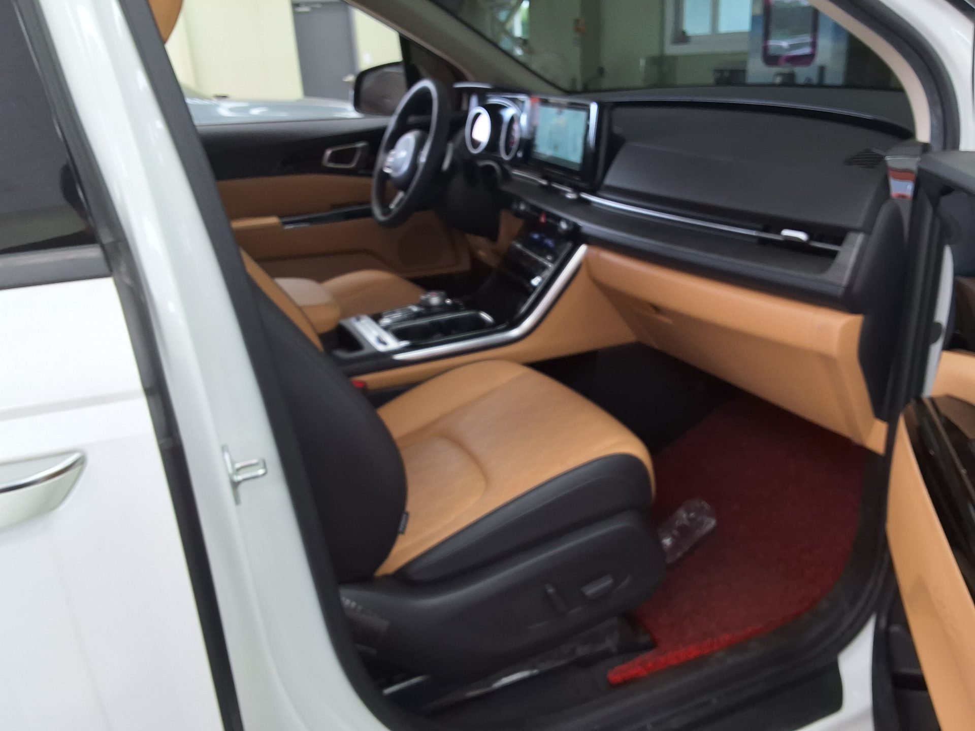 2023 - kia carnival