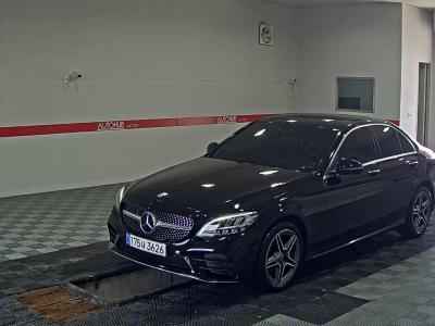 MERCEDES-BENZ C-CLASS (4TH GEN) C200 AMG