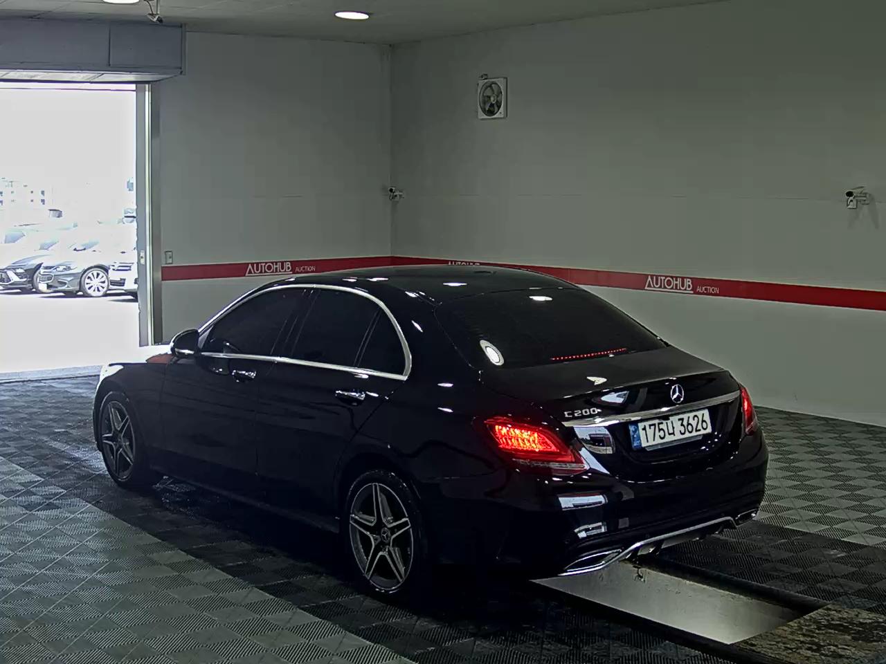 2021 - mercedes-benz c200