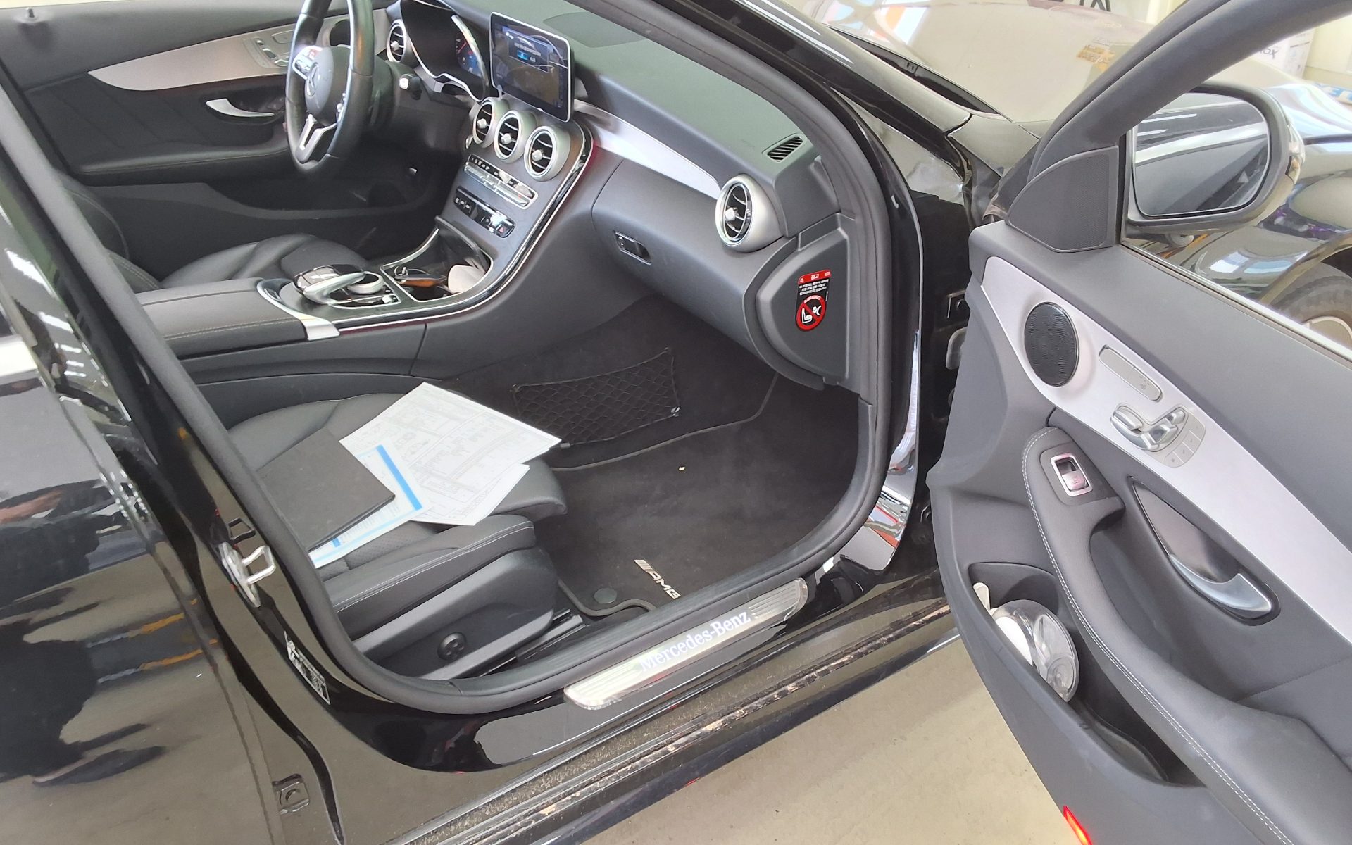 2021 - mercedes-benz c200