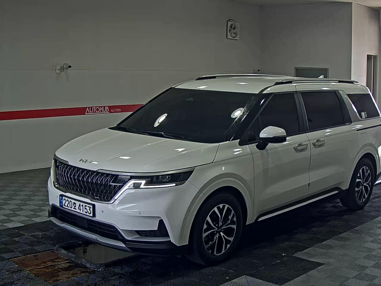2023 - kia carnival
