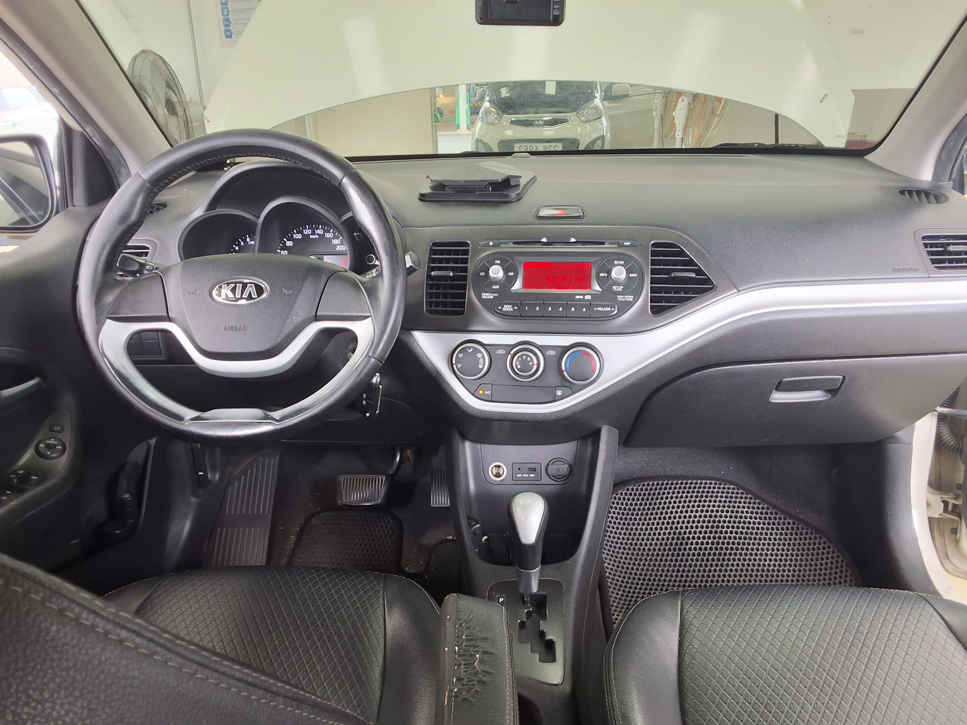 2014 - kia morning