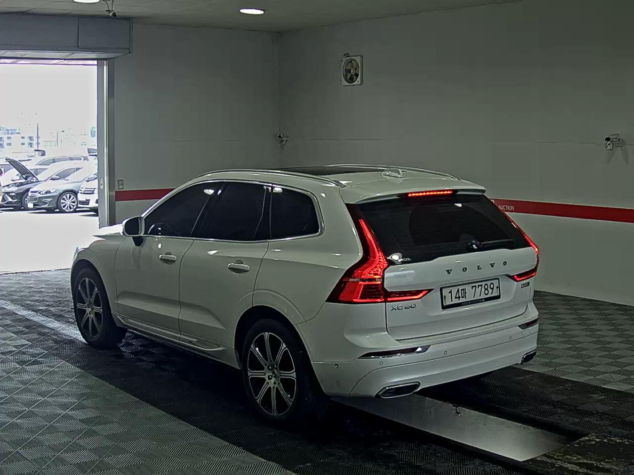 2019 - volvo xc60