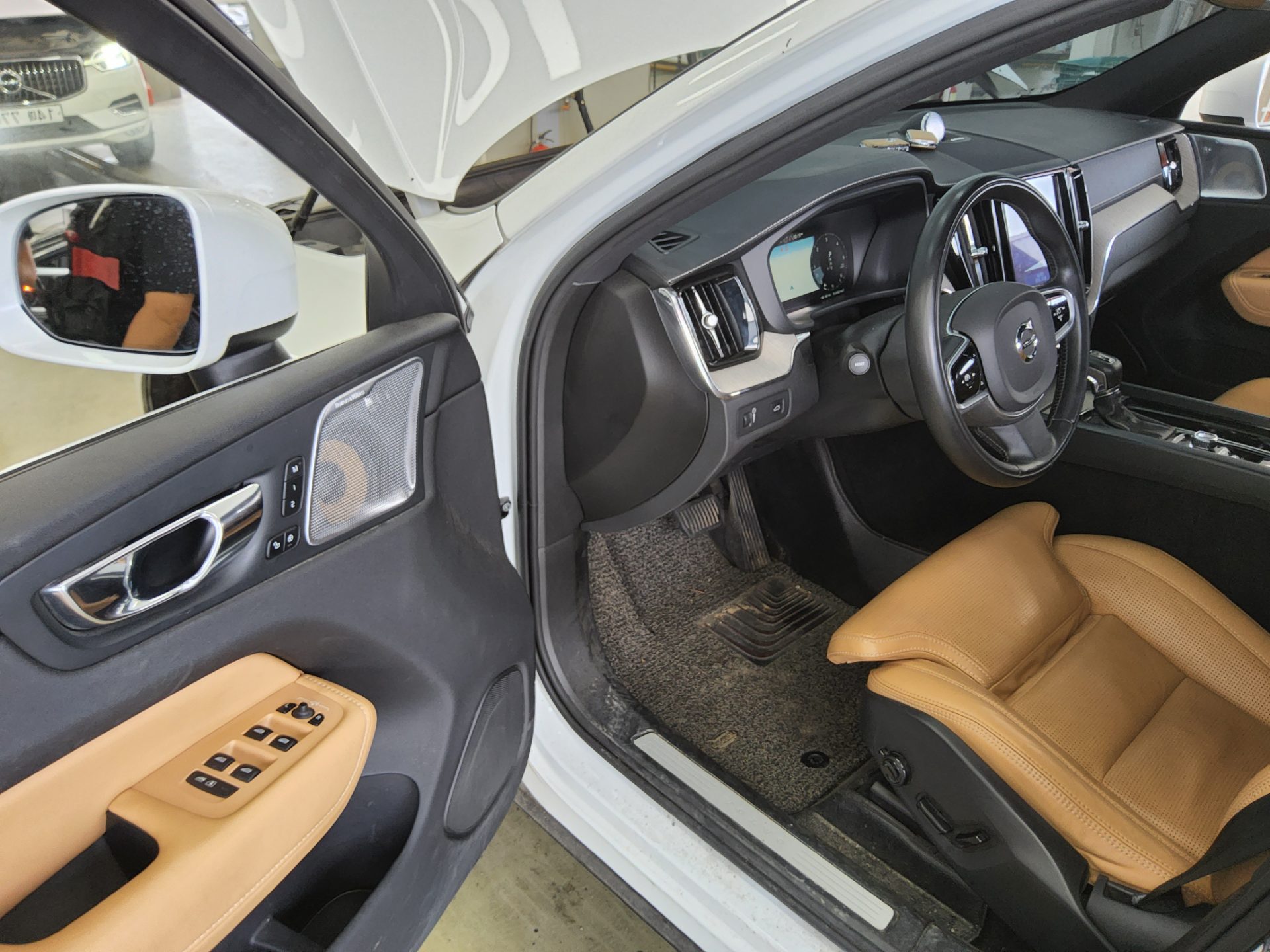 2019 - volvo xc60