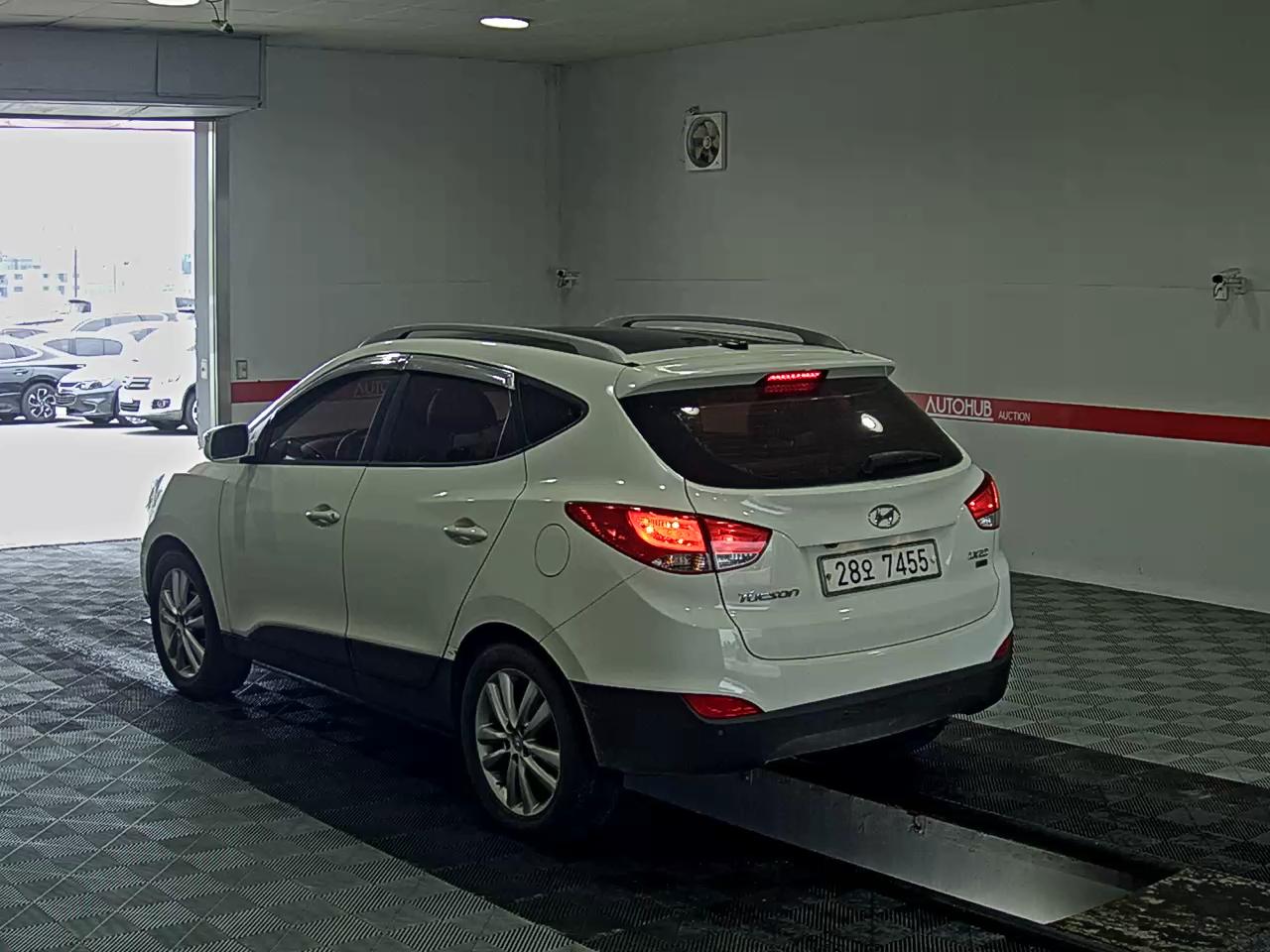 2010 - hyundai tucson