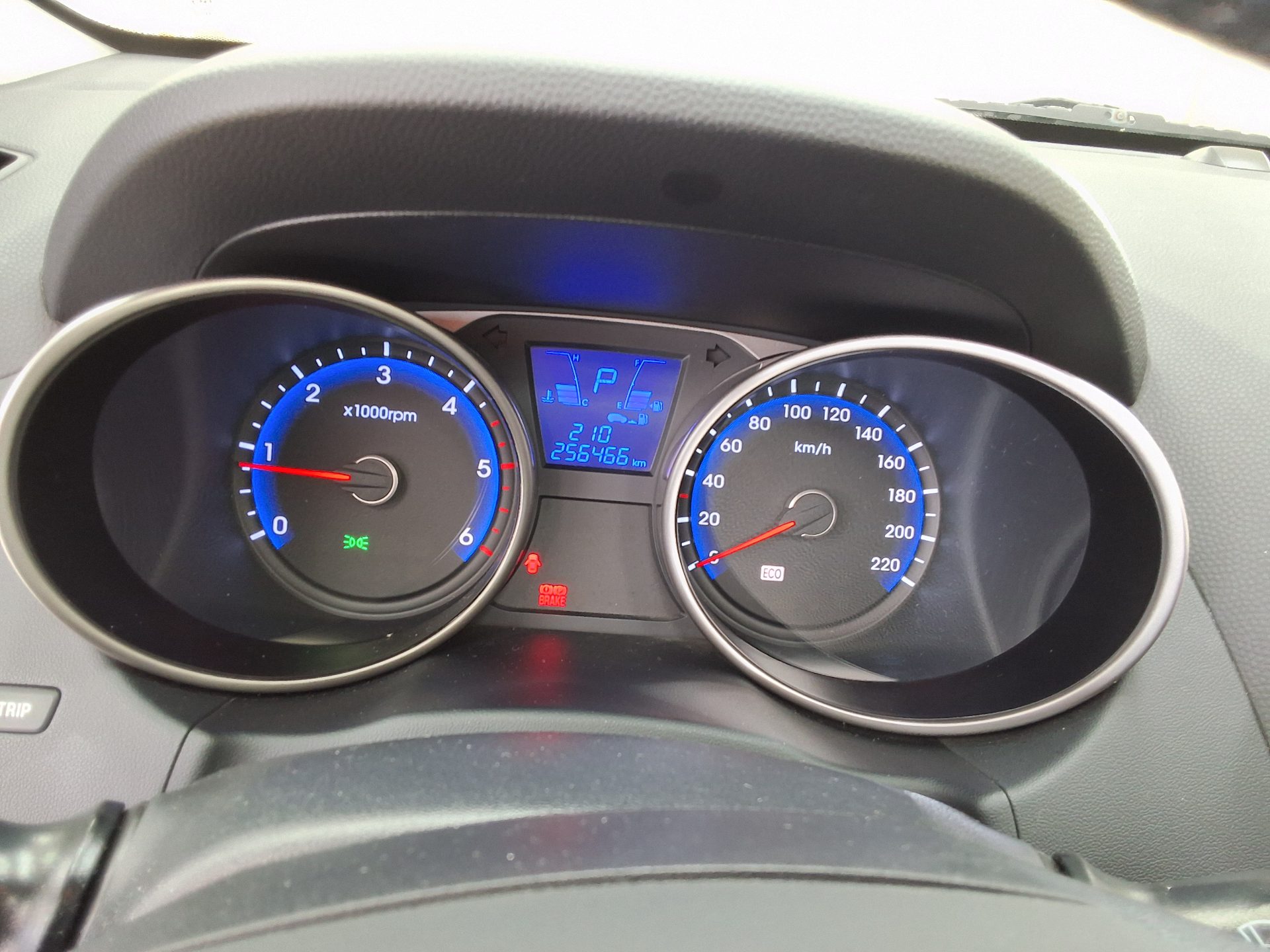 2010 - hyundai tucson