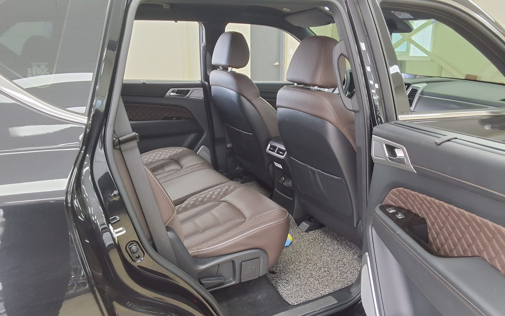 2023 - ssangyong rexton