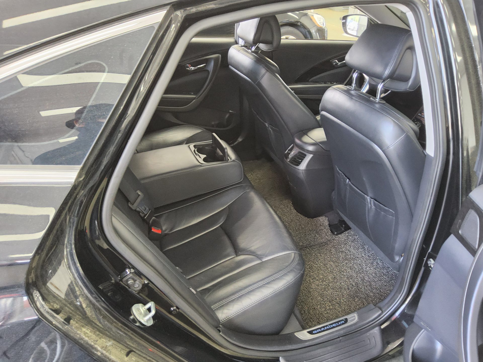 2016 - hyundai grandeur