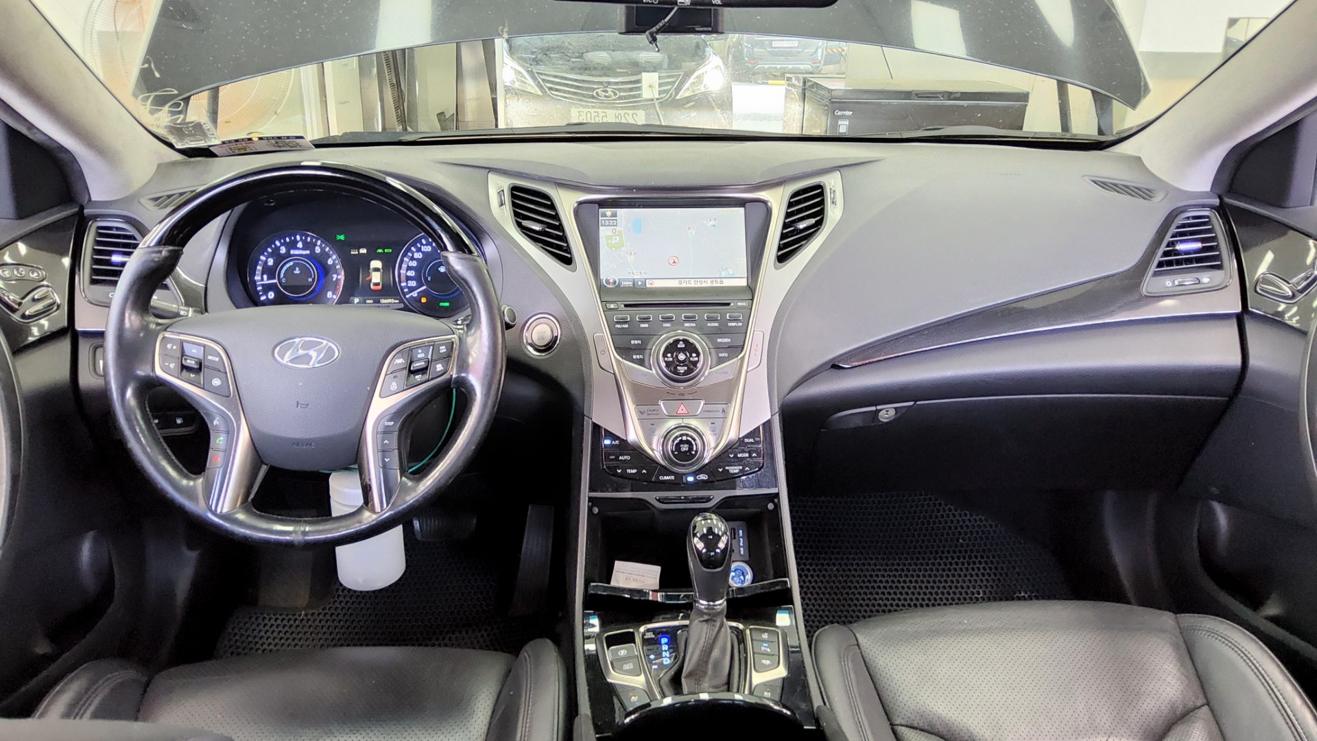 2012 - hyundai grandeur