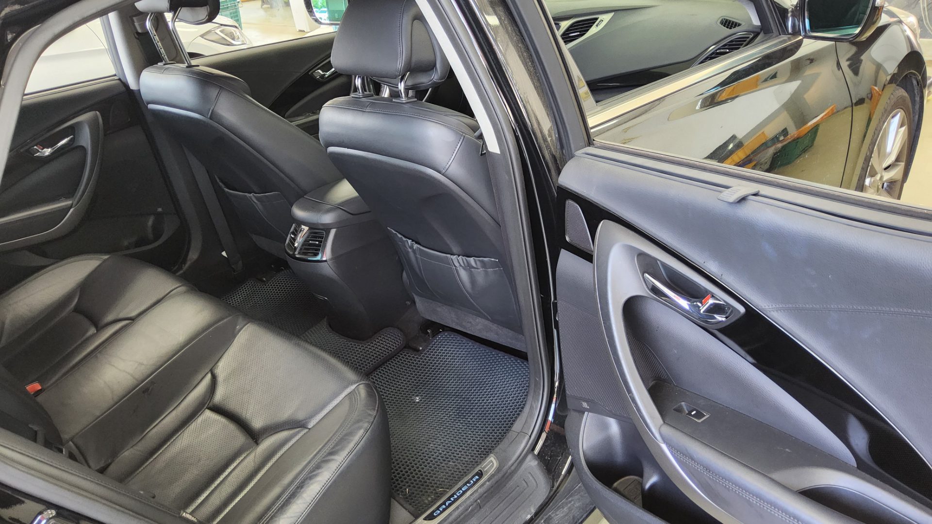2012 - hyundai grandeur