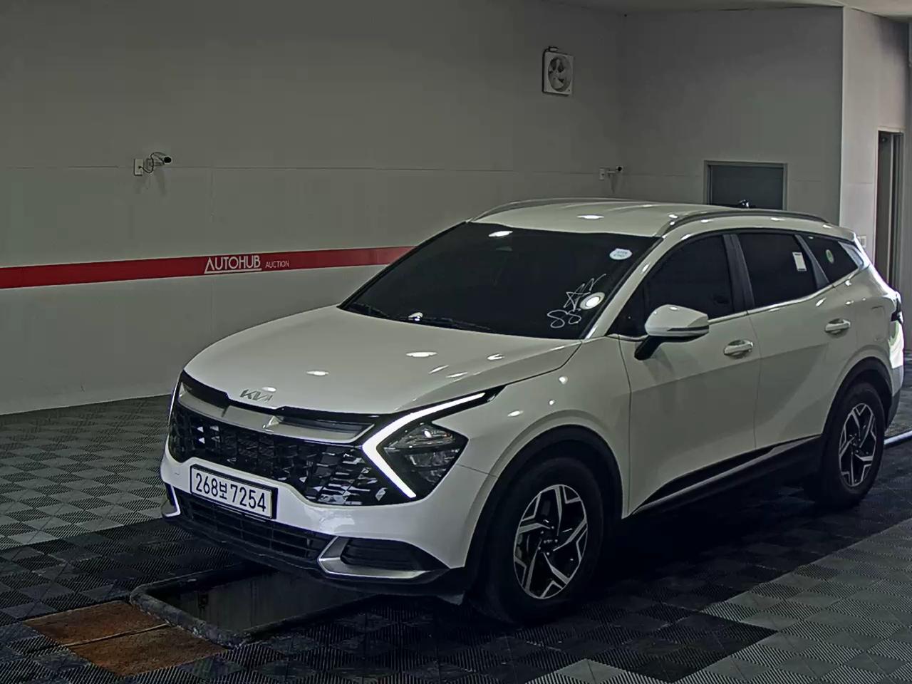 2023 - kia sportage