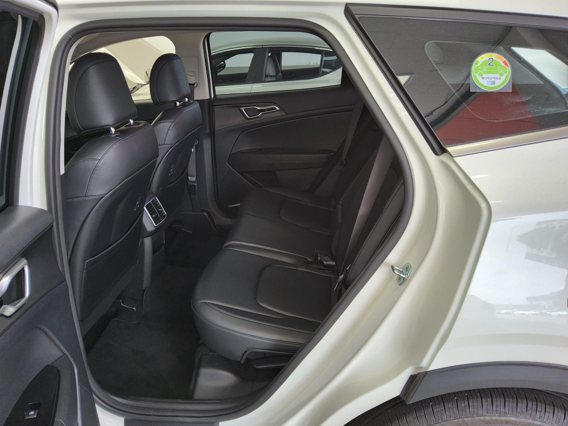 2023 - kia sportage