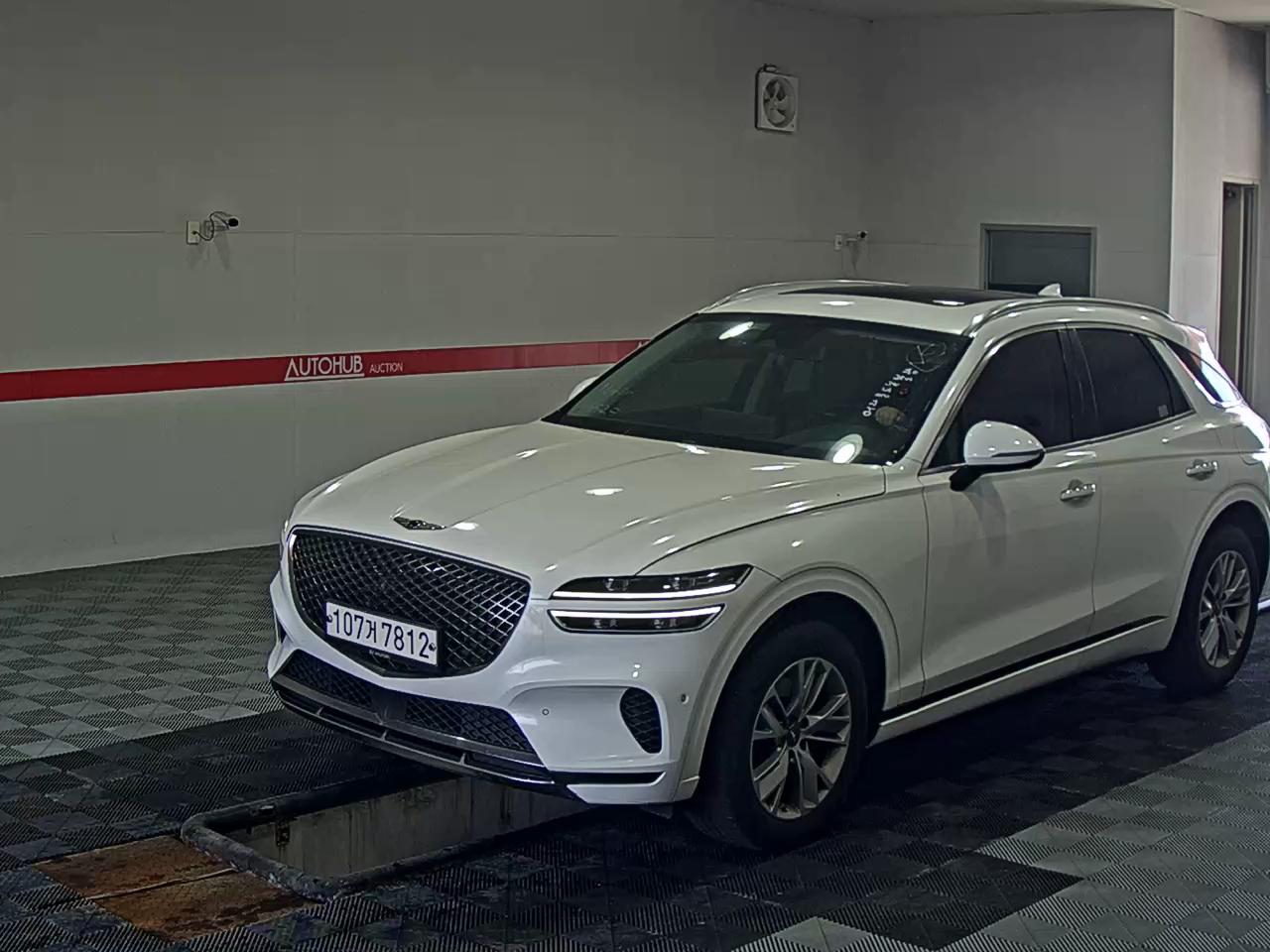 2021 - genesis gv70