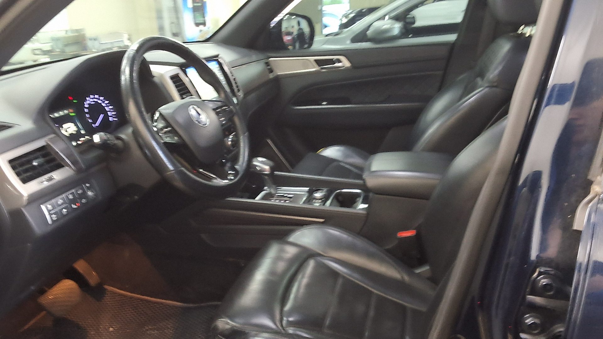 2018 - ssangyong rexton