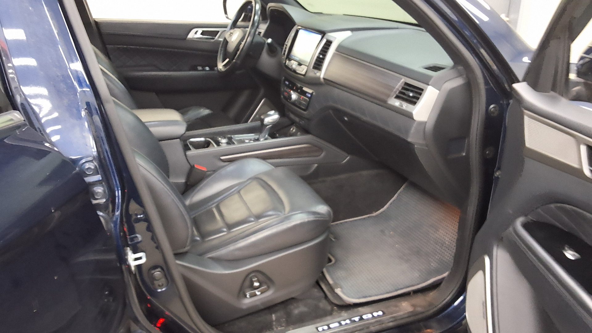 2018 - ssangyong rexton