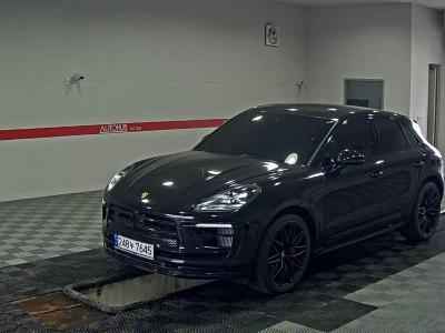 PORSCHE MACAN GTS