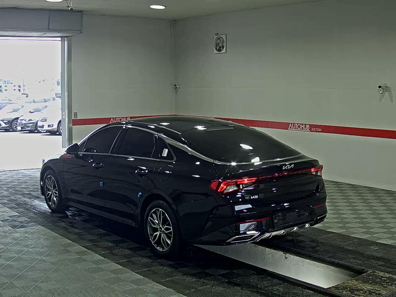 2023 - kia k5