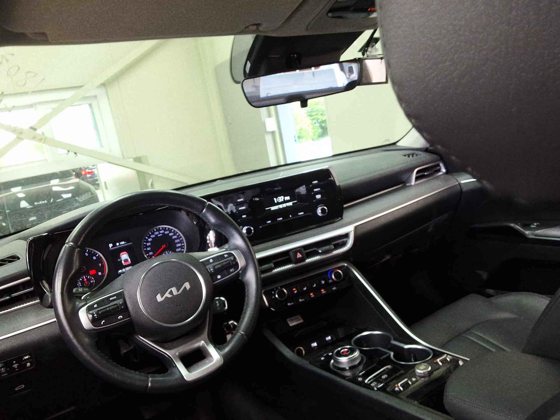 2023 - kia k5