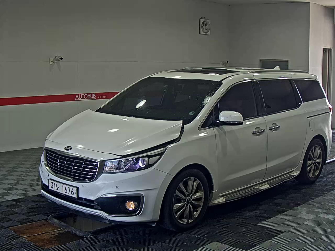 KIA CARNIVAL