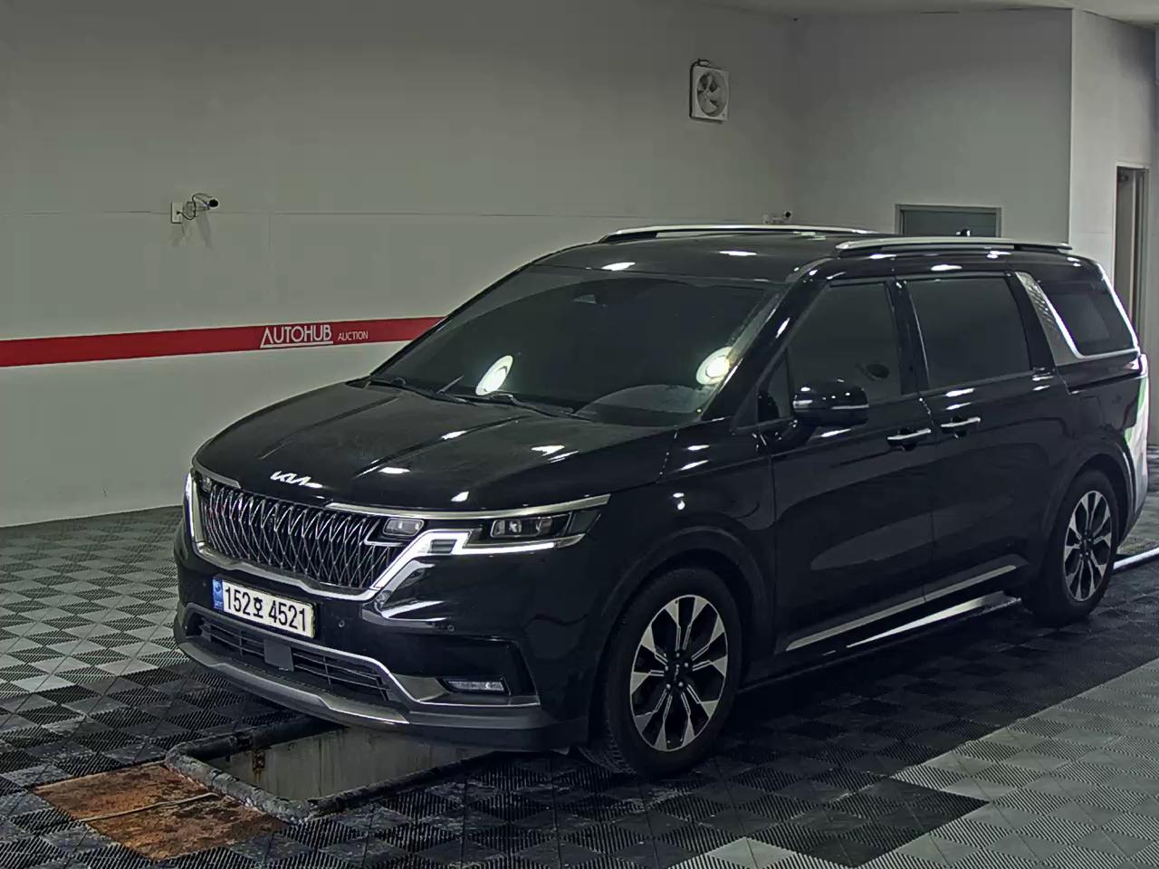 2023 - kia carnival