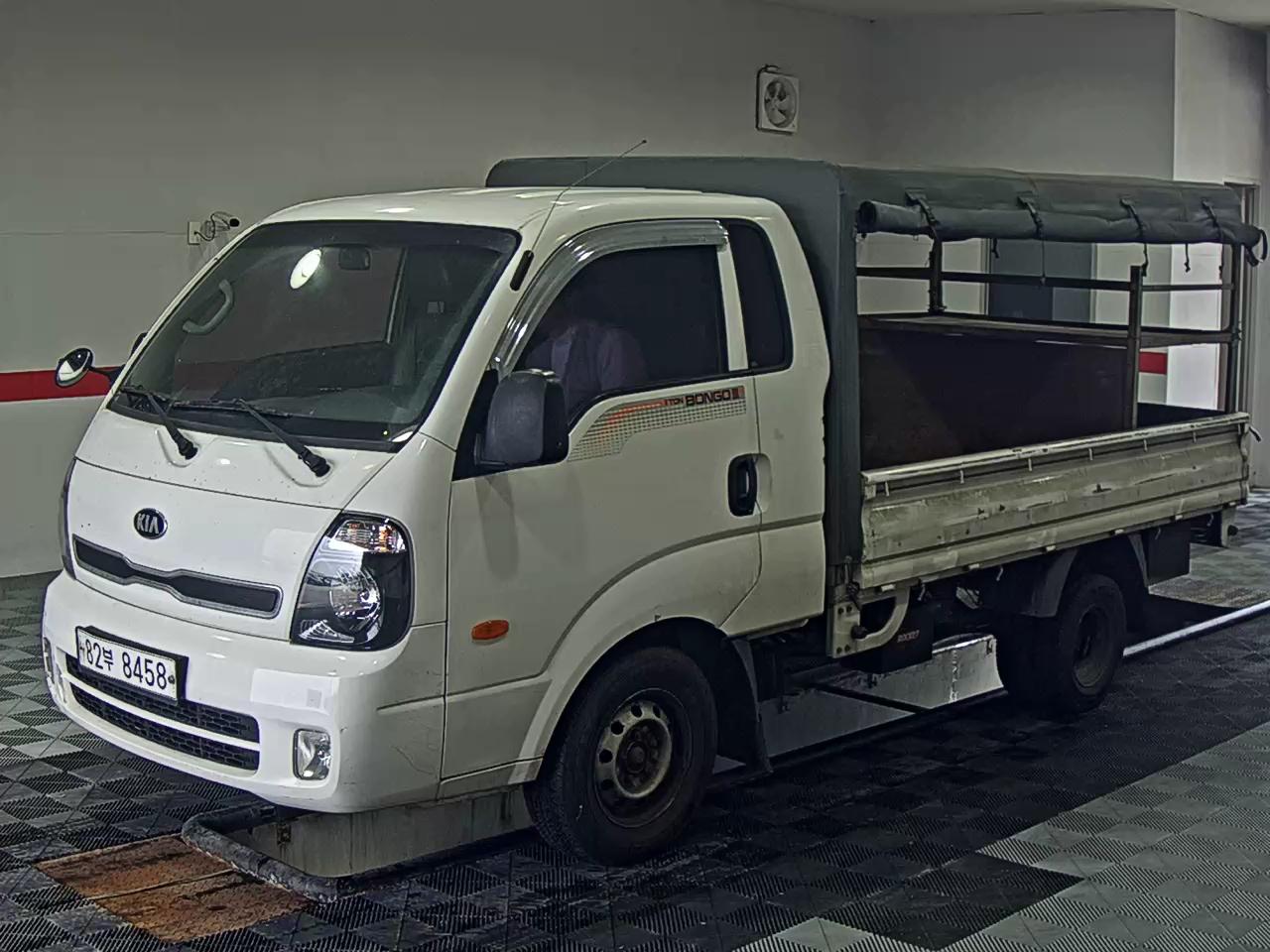 2016 - kia bongo