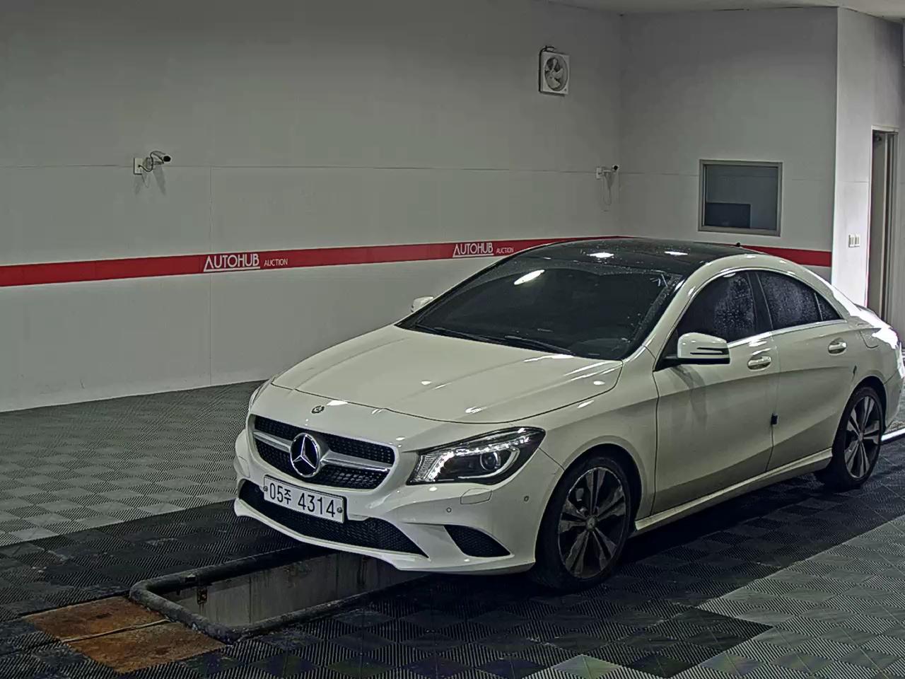 2014 - mercedes-benz cla200