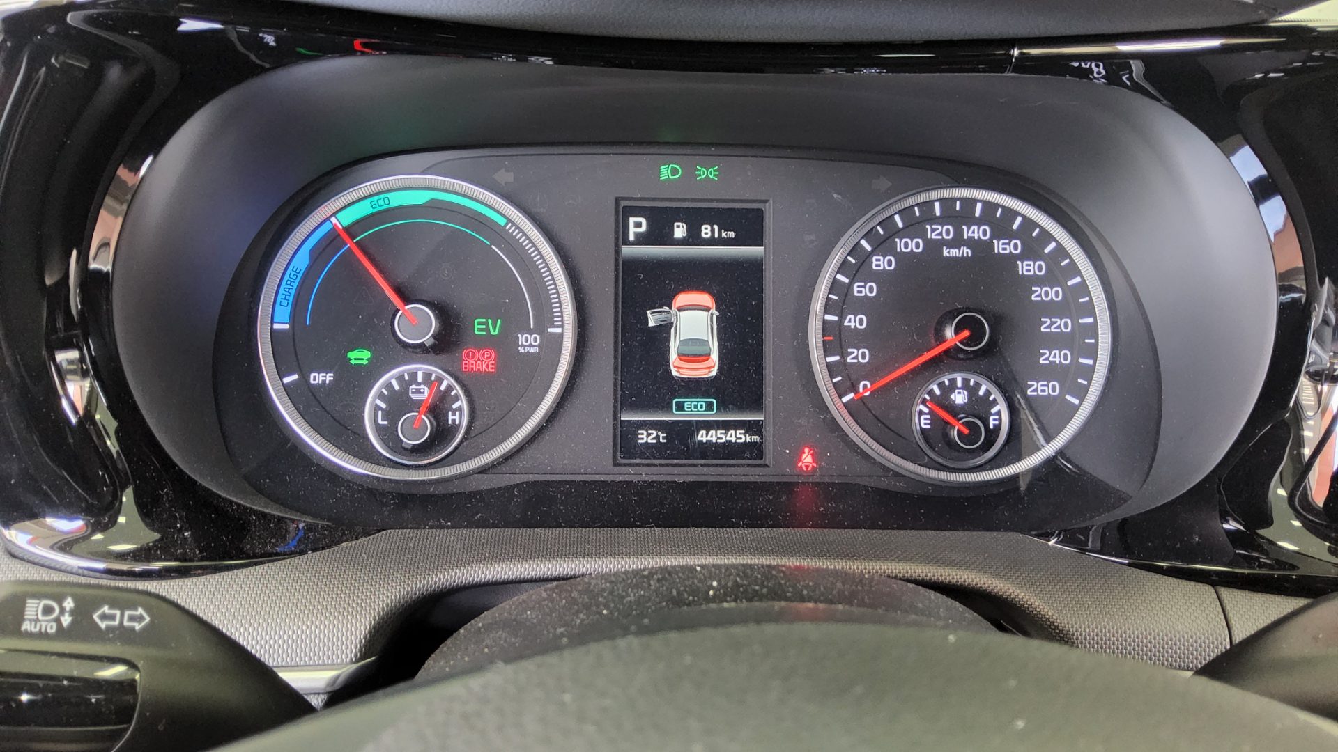 2023 - kia k5