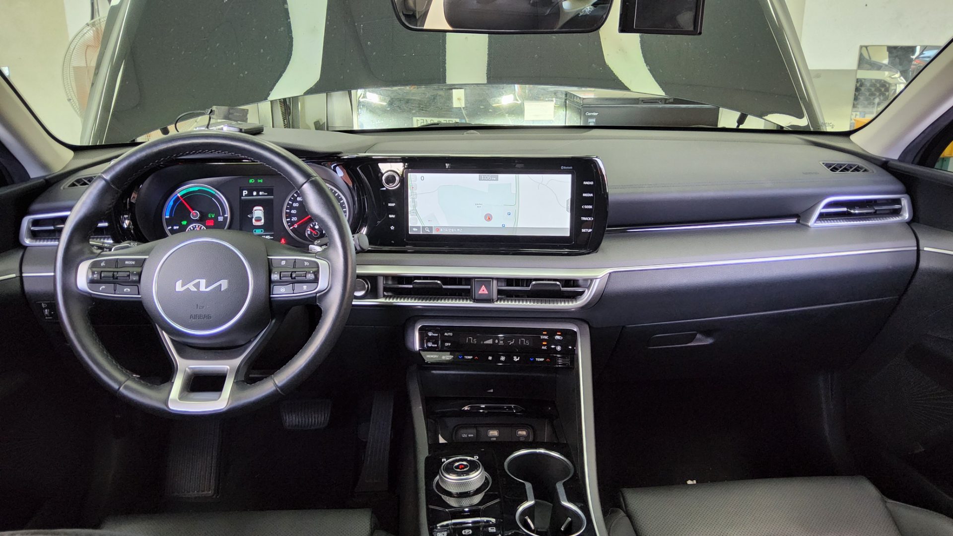 2023 - kia k5