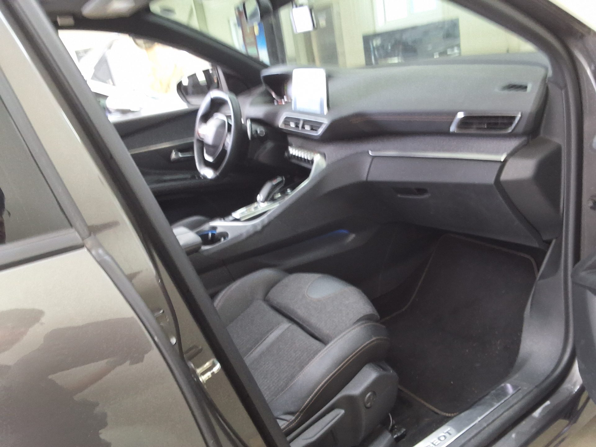 2018 - peugeot 3008