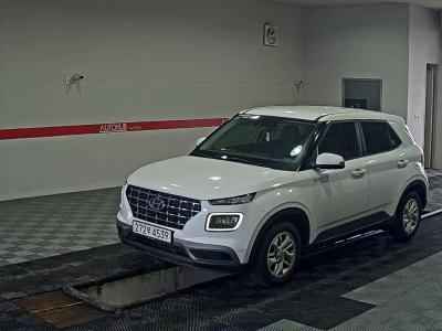 HYUNDAI VENUE