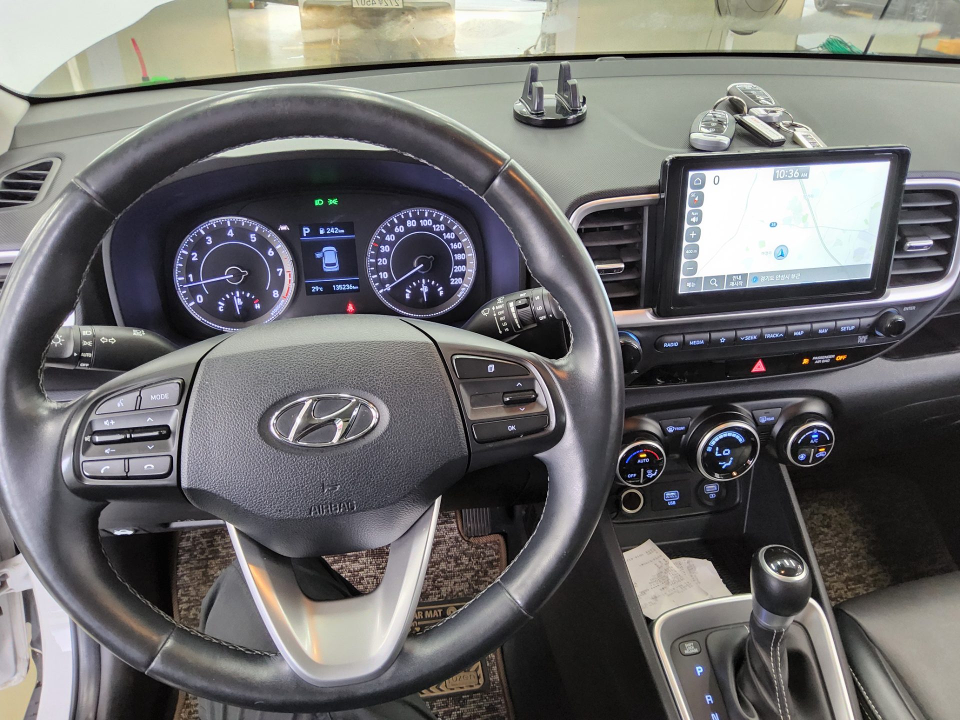 2021 - hyundai venue