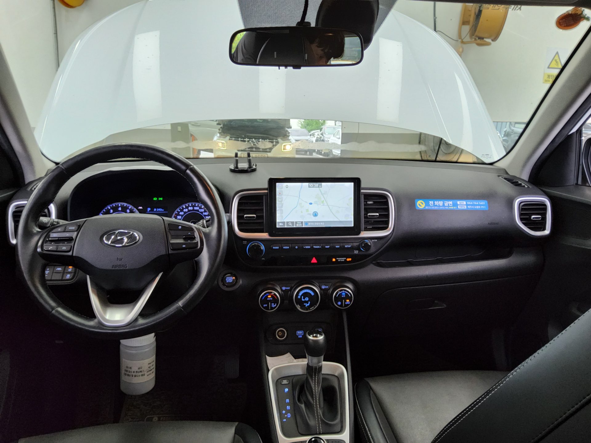 2021 - hyundai venue