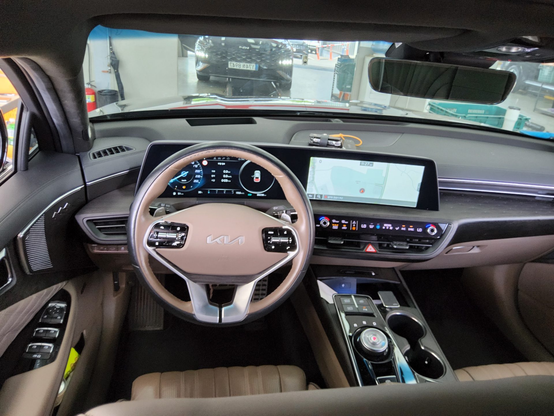 2023 - kia k8