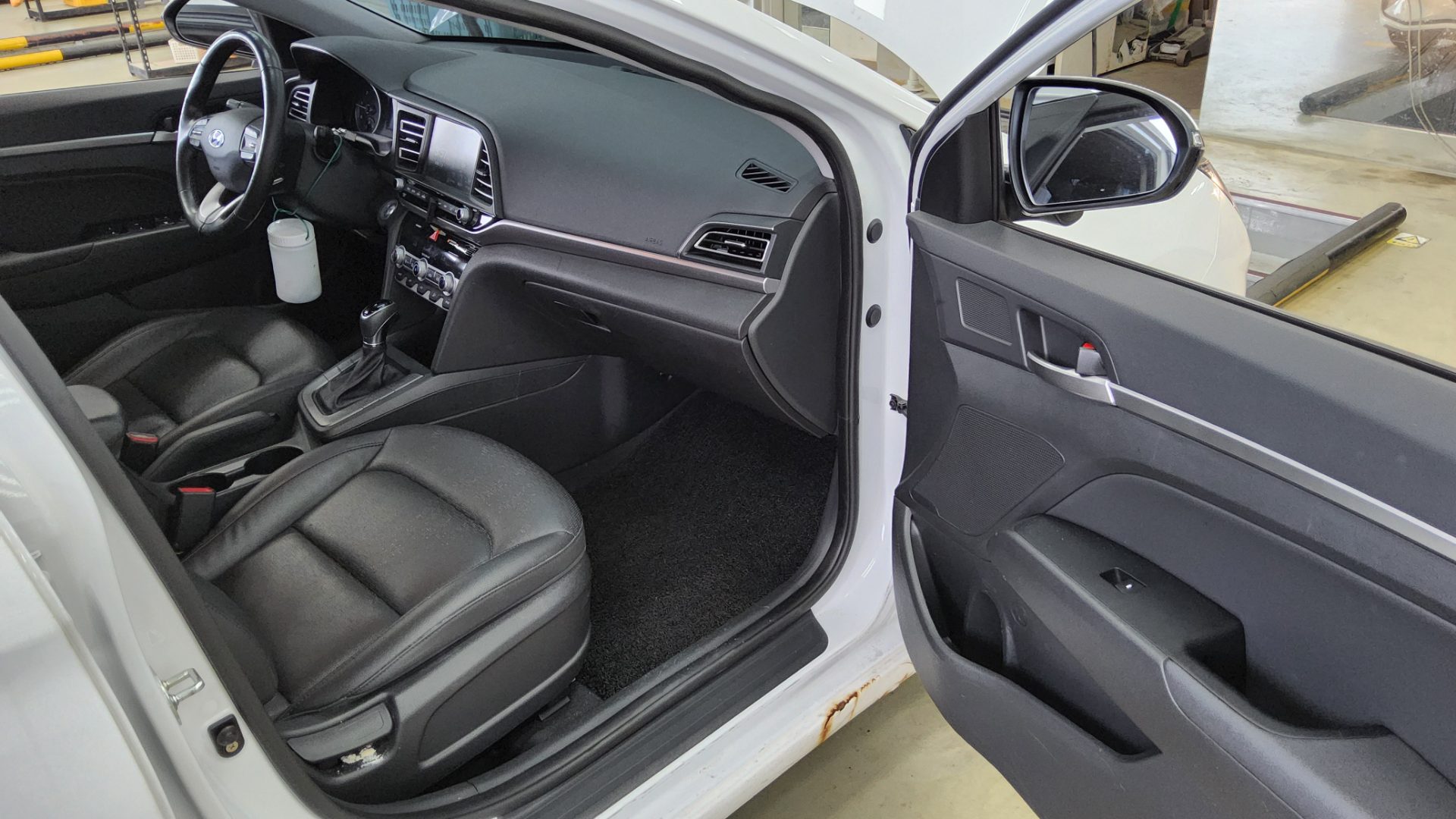 2019 - hyundai avante