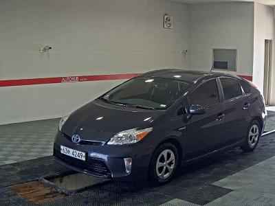 TOYOTA PRIUS (3RD GEN)